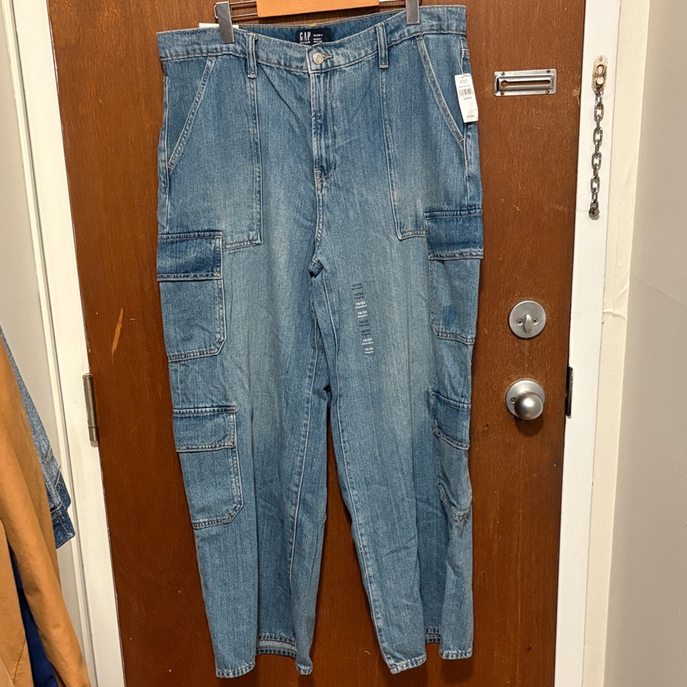 NWT Gap Mid-Rise Baggy Ballon Cargo Jeans